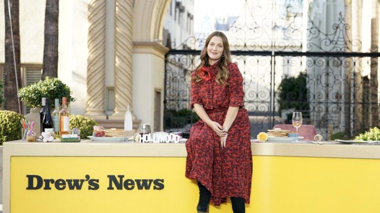 REPORT: ‘The Drew Barrymore Show’ to Air in Half-Hour Blocks for Season Three Drew Barrymore, The Drew Barrymore Show