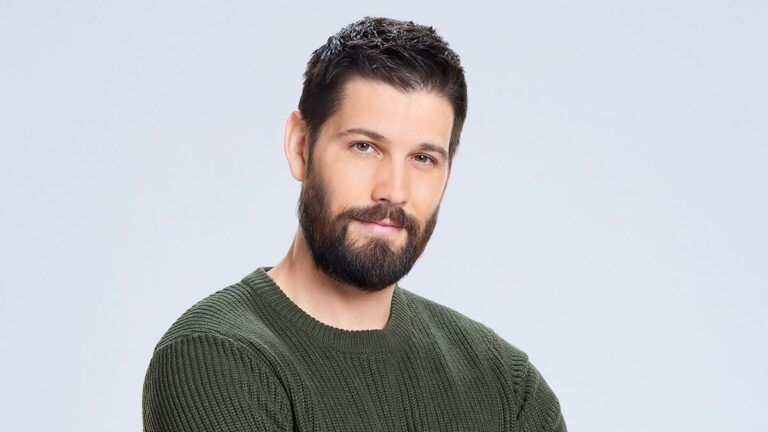 Casey Deidrik, Hallmark Channel, A Very Merry Bridesmaid, Wedding Season, #Hallmark, #HallmarkChannel