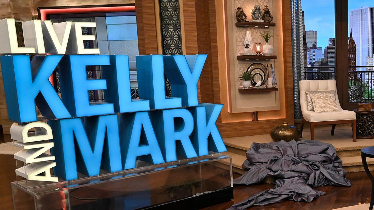 Kelly Ripa, Mark Consuelos, Live with Kelly and Mark, #KellyandMark #LiveKellyMark