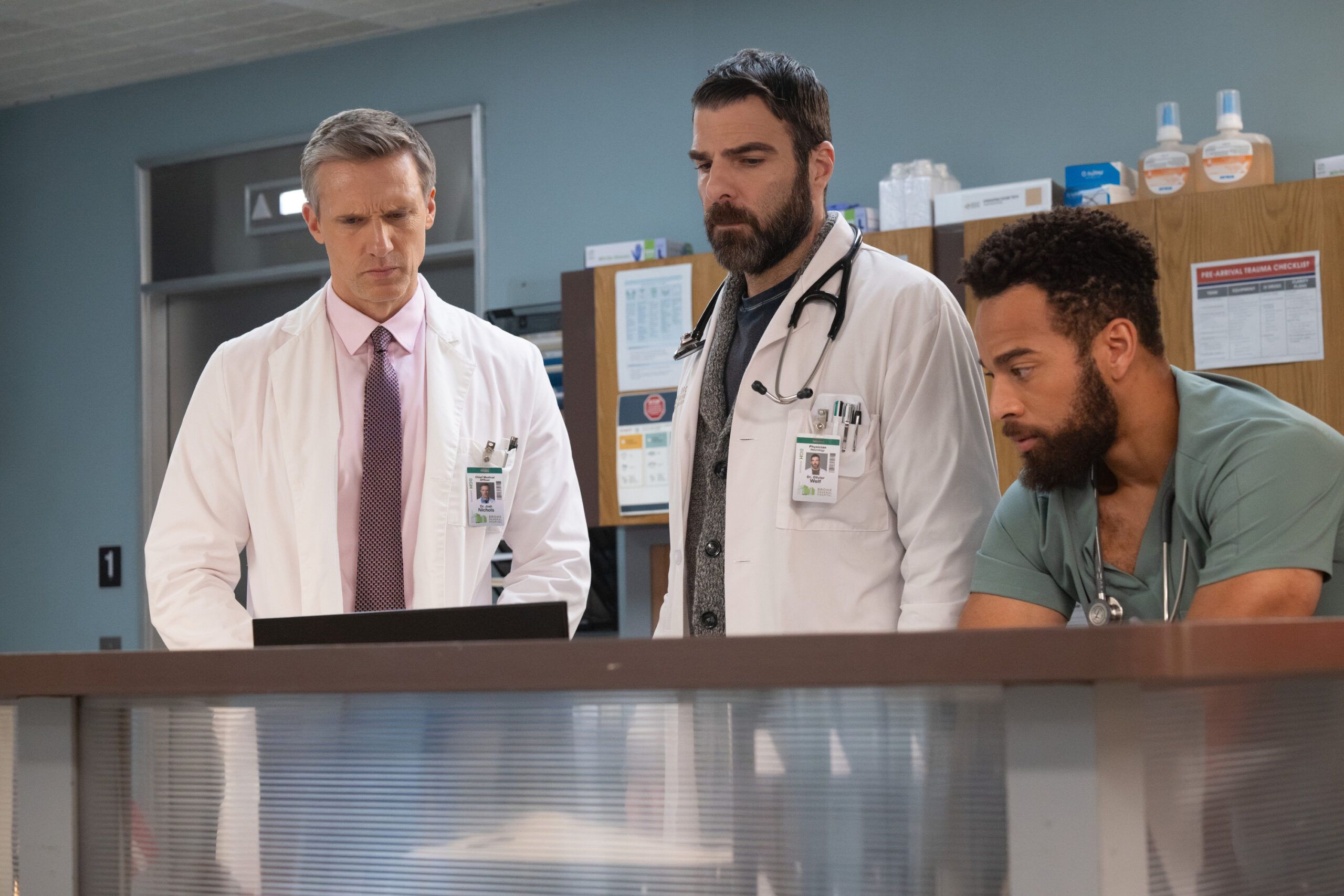 Brilliant Minds, Teddy Sears, Zachary Quinto, John Clarence Stewart